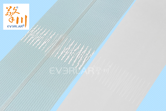 食品級藍色PU輸送帶加導條防滑易清潔食品醫(yī)藥輸送機傳輸帶定制